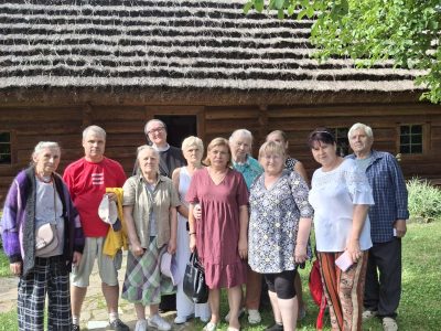 Сестри поруч, щоб розділити біль і подарувати надію