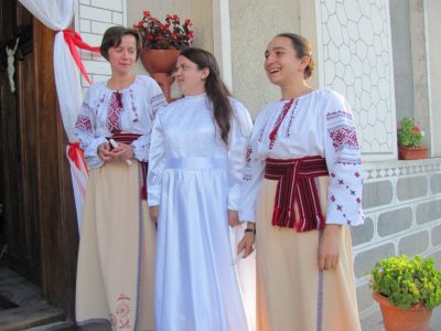 Батьки благословили доню на посвяту Богові та Україні