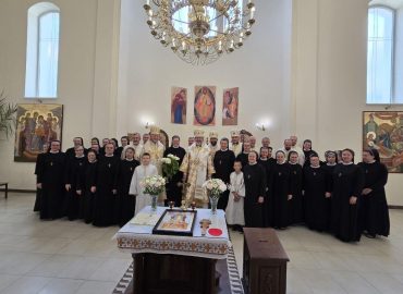 БЛАЖЕННІШИЙ СВЯТОСЛАВ ЗАВІТАВ ДО СЕСТЕР ПРЕСВЯТОЇ РОДИНИ В ГОШЕВІ